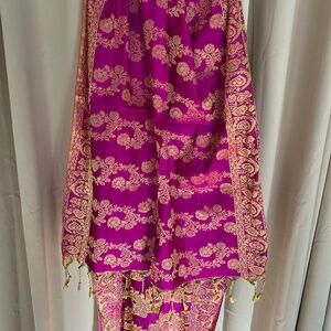 banarasi katan silk kurti and dupatta, size : 40"